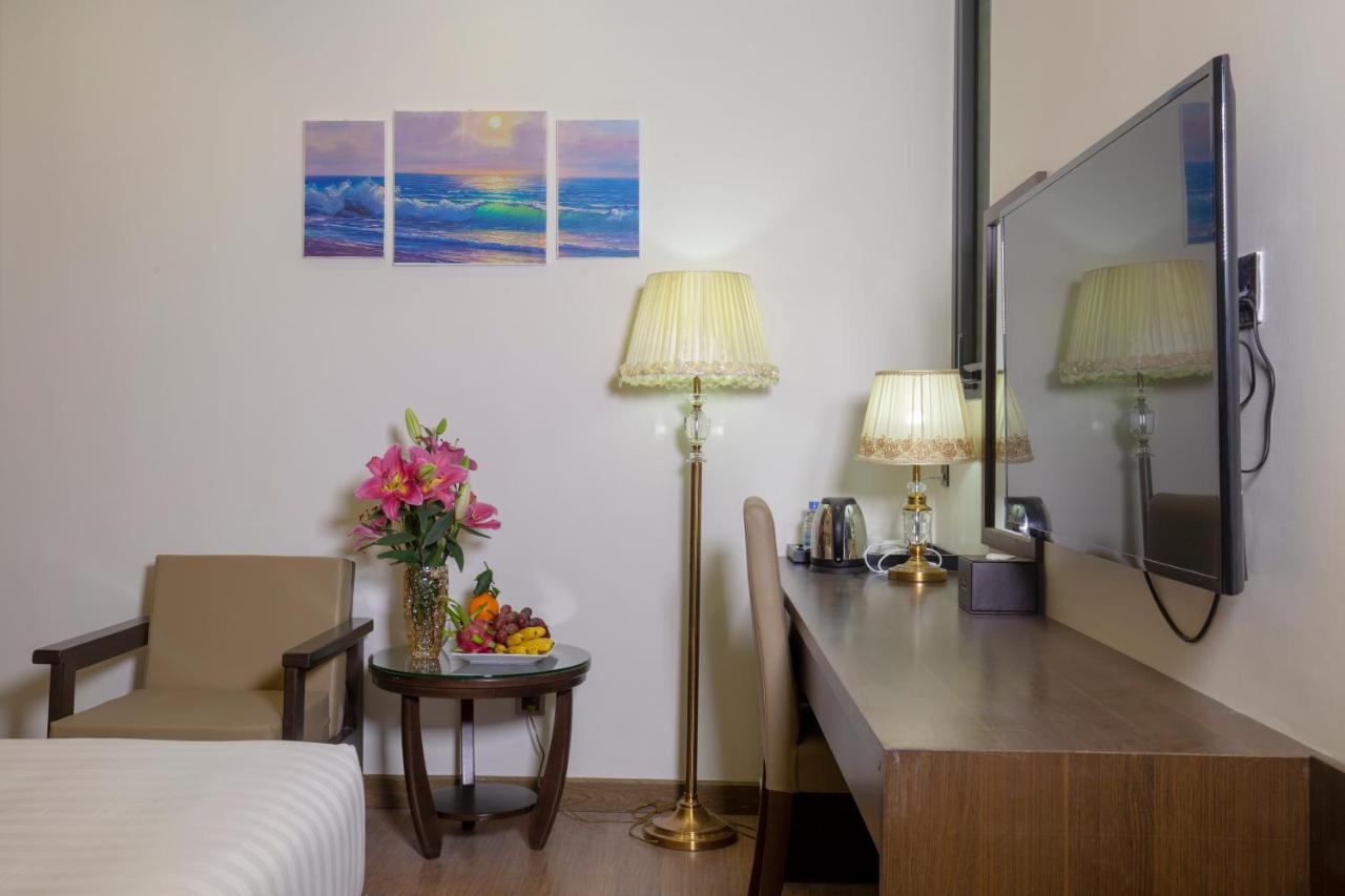 Sata Hotel Nha Trang Exterior photo